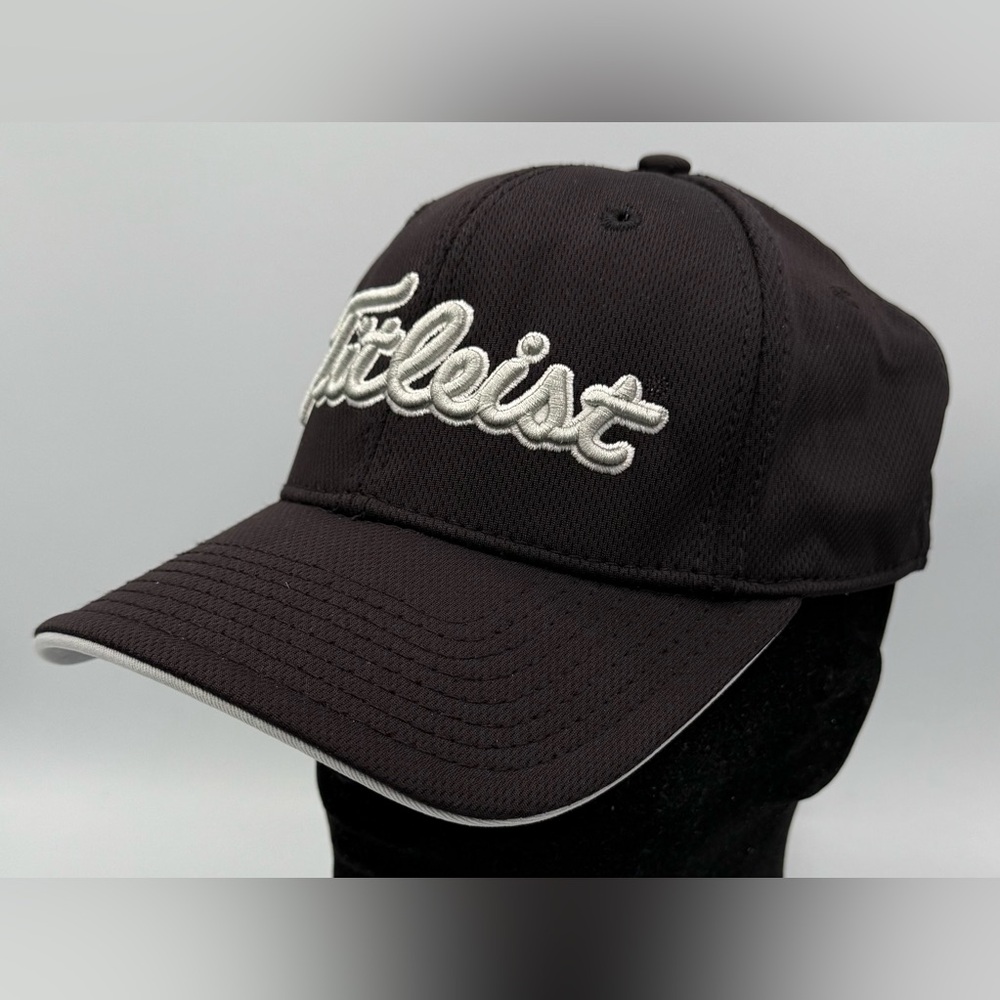 Titleist Script Logo #1 Black & Grey Golf Hat Cap New Era Fitted Small Medium